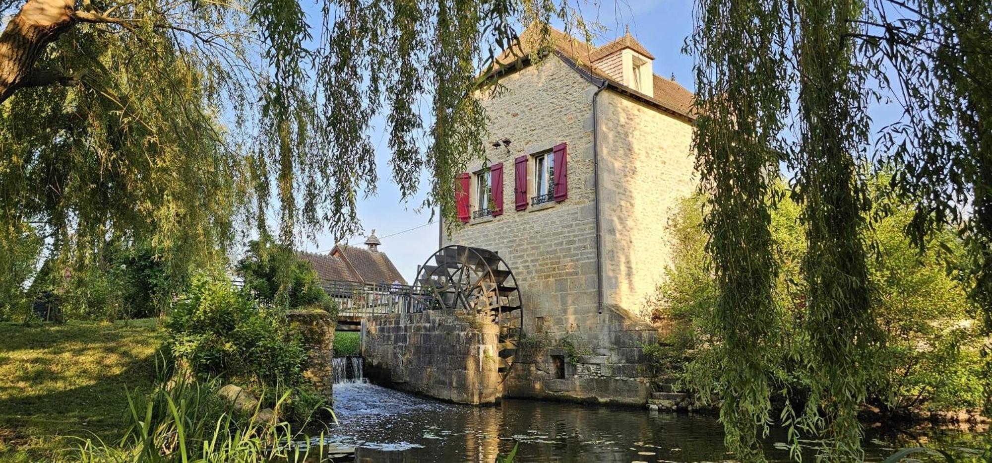 Moulin De Petoulle Locanda Charenton-du-Cher